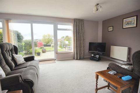 3 bedroom detached bungalow for sale, Lovells Mead, Marnhull
