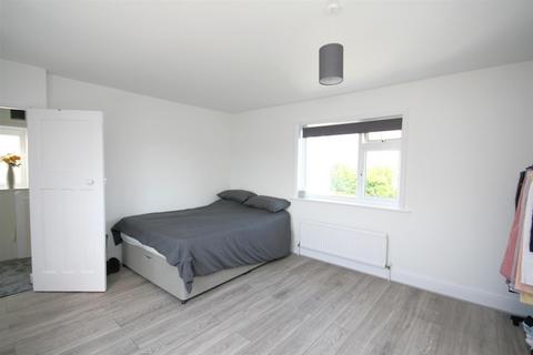 4 bedroom end of terrace house for sale, Bolney Avenue, PEACEHAVEN