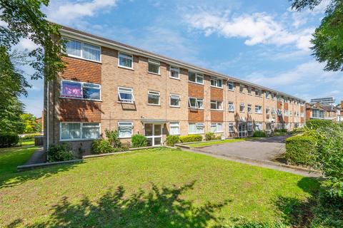 2 bedroom apartment for sale, Grove Road, Sutton
