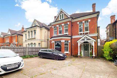 1 bedroom flat for sale, Cheam Road, Sutton