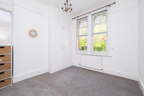 1 bedroom flat for sale, Cheam Road, Sutton