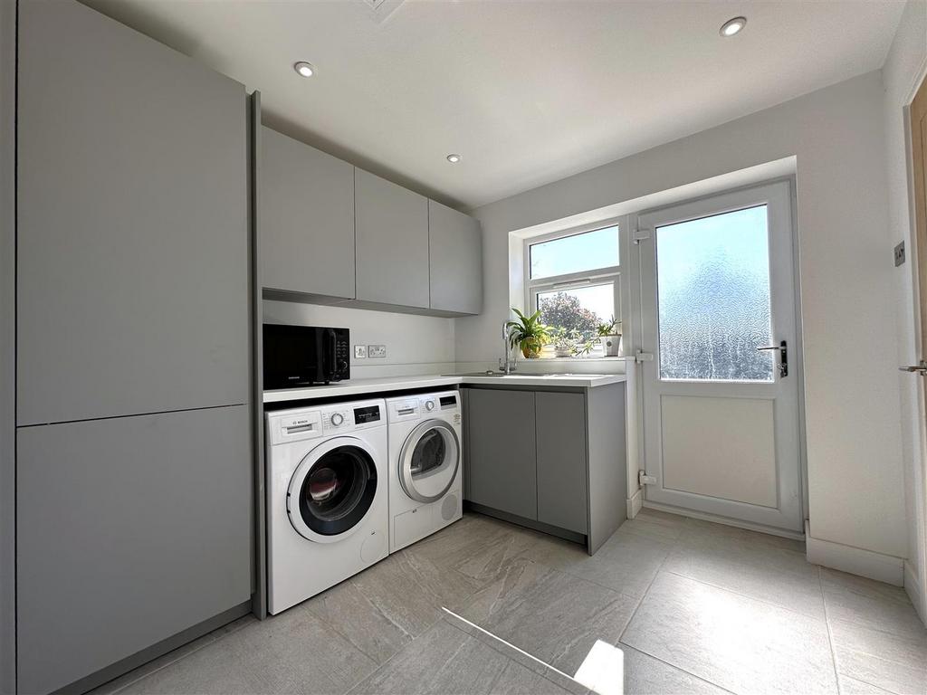 Generous Utility Room 648