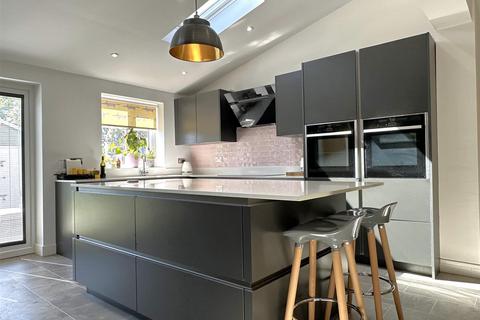 69 Bancroft Road, Newark, NG24 1SF
