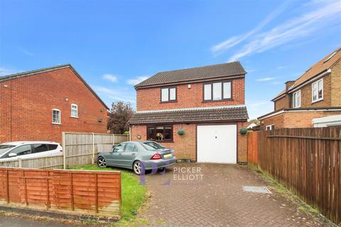 3 bedroom detached house for sale, Charnwood Road, Barwell LE9