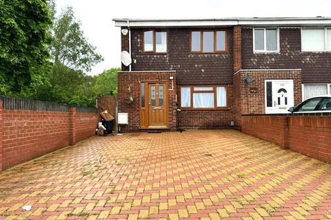 3 bedroom end of terrace house for sale, Fullwell Avenue, Ilford