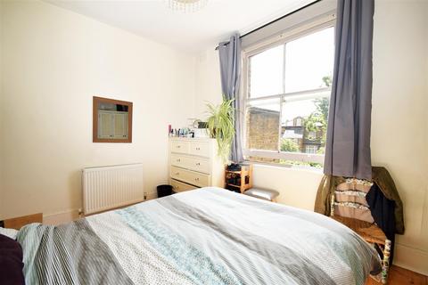 1 bedroom flat to rent, St Margarets Road, St Margarets