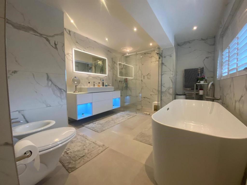 Bath.jpg