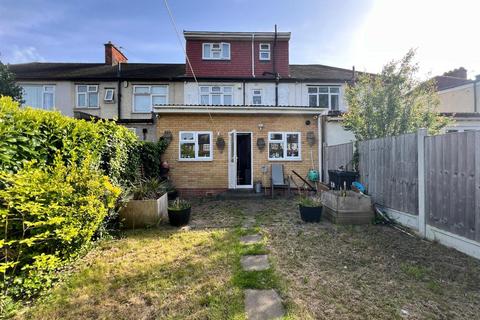 4 bedroom house for sale, Priestley Gardens, Chadwell Heath