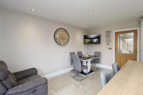 2 bedroom detached house to rent, Woodhouse Close, Stamford Bridge