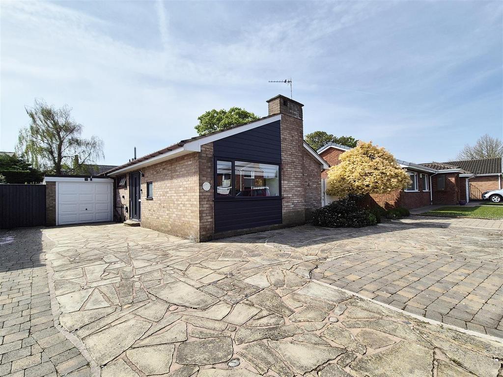 Greenwich Drive, Lytham 2 bed detached bungalow for sale £450,000
