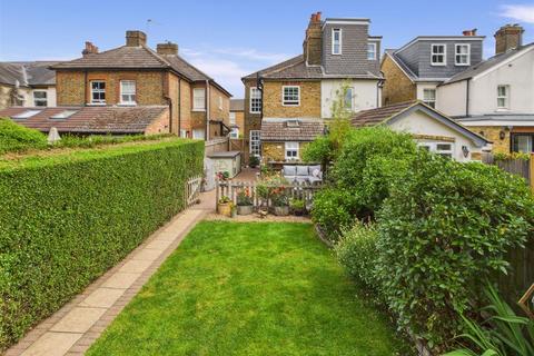 undefined, Albany Road, Hersham, Walton-On-Thames