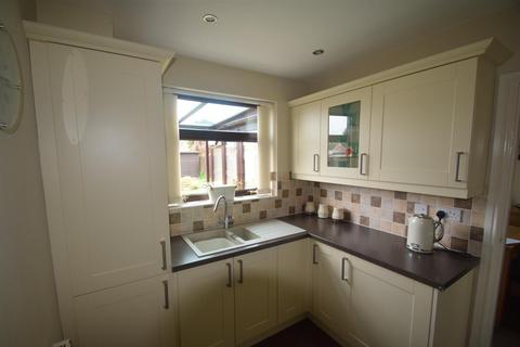 3 bedroom semi-detached house for sale, Stanall Drive, Muxton, Telford