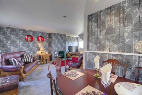 34 Simpson Crescent, Helmsdale, KW8 6LE