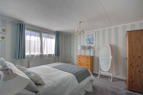 34 Simpson Crescent, Helmsdale, KW8 6LE