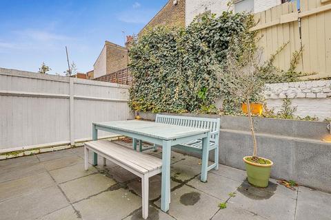 2 bedroom flat for sale, Gowan Avenue, SW6