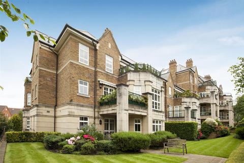 3 bedroom apartment for sale, Mountview Close, NW11