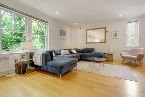 3 bedroom terraced house for sale, North End Way, London