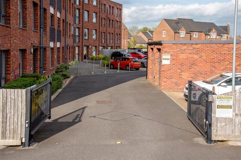 2 bedroom apartment for sale, Youngman Place, Taunton
