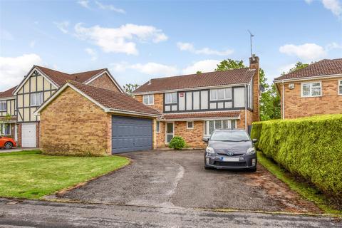 4 bedroom detached house for sale, Gleneagles Drive, Waterlooville