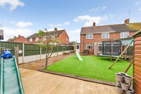 22 Blackdown Crescent, Havant, PO9 5AZ