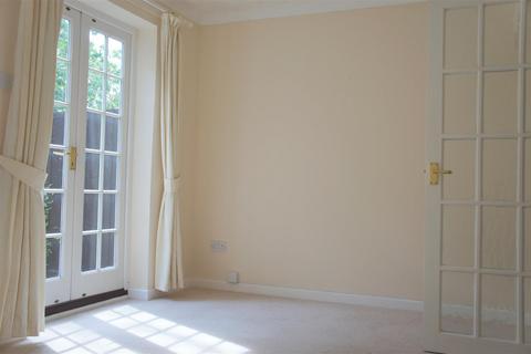 2 bedroom terraced house to rent, White Lion Court, Hadleigh, Ipswich, Suffolk, IP7 5JE