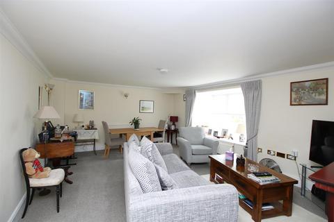 2 bedroom apartment for sale, Warnham Court, Warnham, Horsham