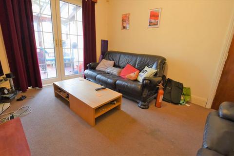 Becketts Park Crescent - 1 bedroom in a house share to rent