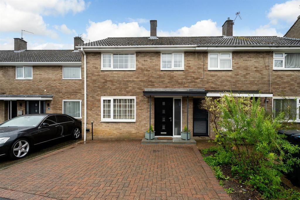 Gadebridge Road, Gadebridge, Hemel... 3 bed terraced house for sale £