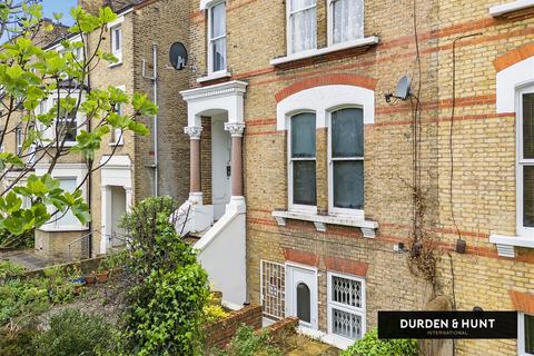 2 bedroom apartment for sale, Hermon Hill, Wanstead E11