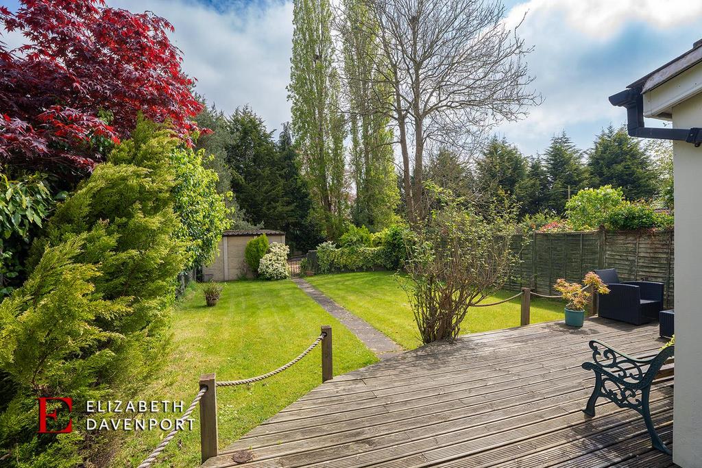 Handcross Grove, Finham 3 bed end of terrace house for sale £300,000