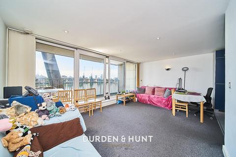 1 bedroom apartment for sale, Western Gateway, London E16