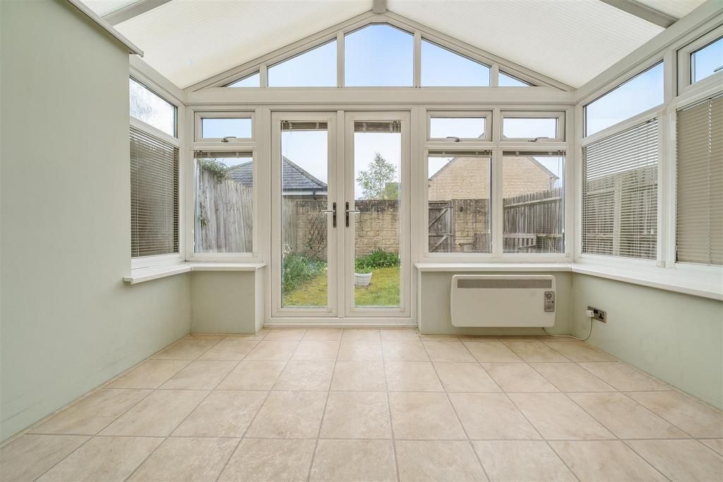Blacksmith Close, Yatton Keynell... 3 bed semidetached house for sale