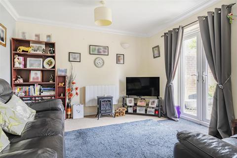17 Witchcombe Close, Great Cheverell, Devizes, SN10 5TQ