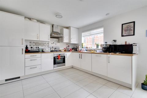 3 Kilham Way, Ferring, Worthing, BN12 6FJ