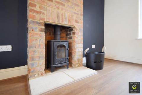 26 Lewisham Road, Gloucester, GL1 5EL