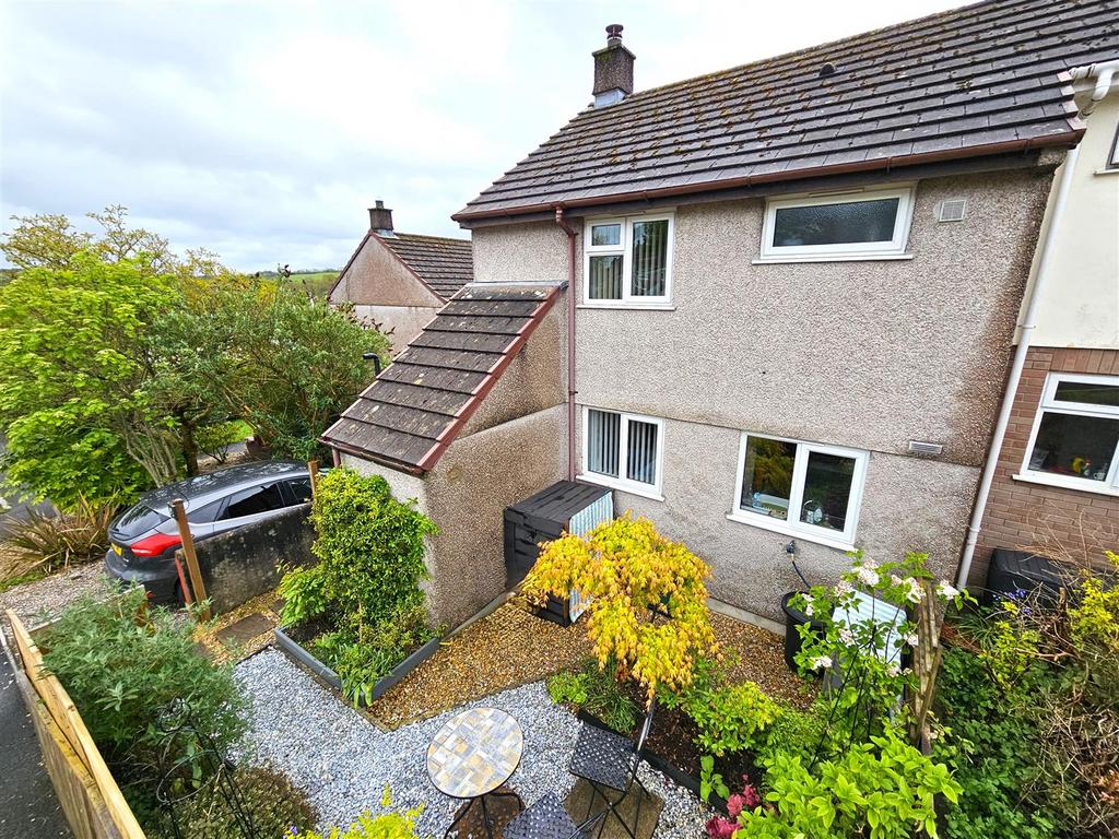 Monksmead, Tavistock 2 bed semidetached house for sale £220,000
