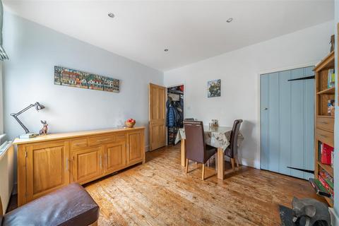 6 Windmill Lane, Long Ditton, Surbiton, KT6 5QE