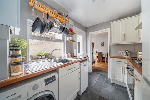 6 Windmill Lane, Long Ditton, Surbiton, KT6 5QE