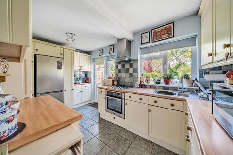 3 bedroom semi-detached house for sale, The Byeways, Surbiton