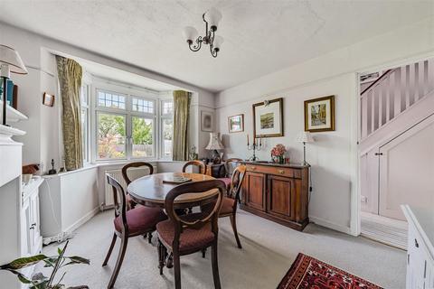 3 bedroom semi-detached house for sale, The Byeways, Surbiton