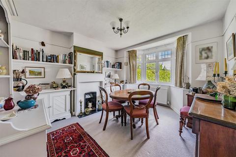 45 The Byeways, Surbiton, KT5 8HT