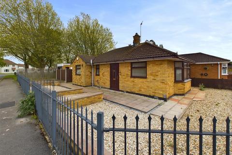 2 bedroom detached bungalow for sale, Shearwater Grove, Innsworth, Gloucester