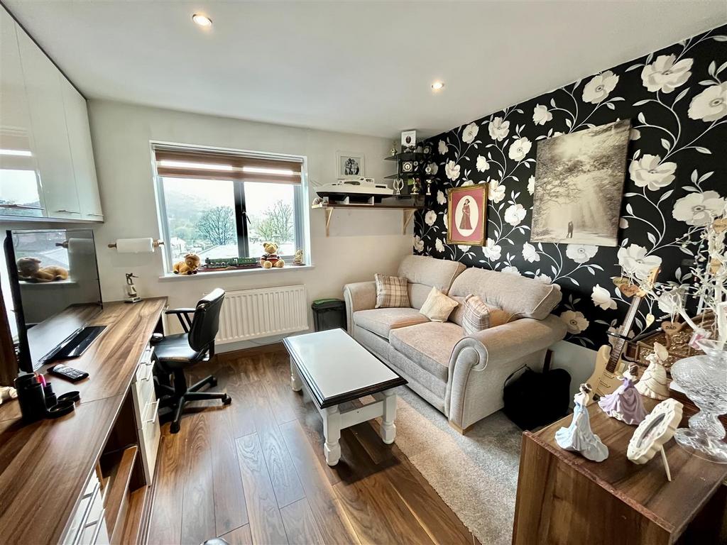 Bramleys Estate Agents - Valley Mill - Elland (13)