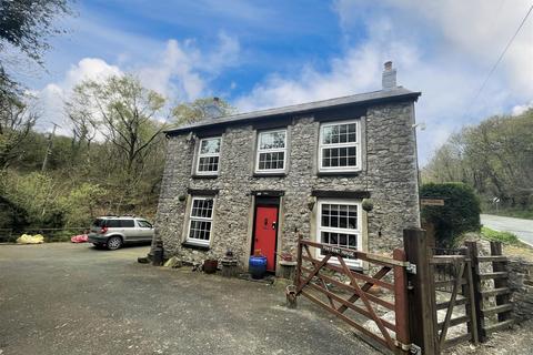 3 bedroom detached house for sale, Bwlchnewydd, Carmarthen