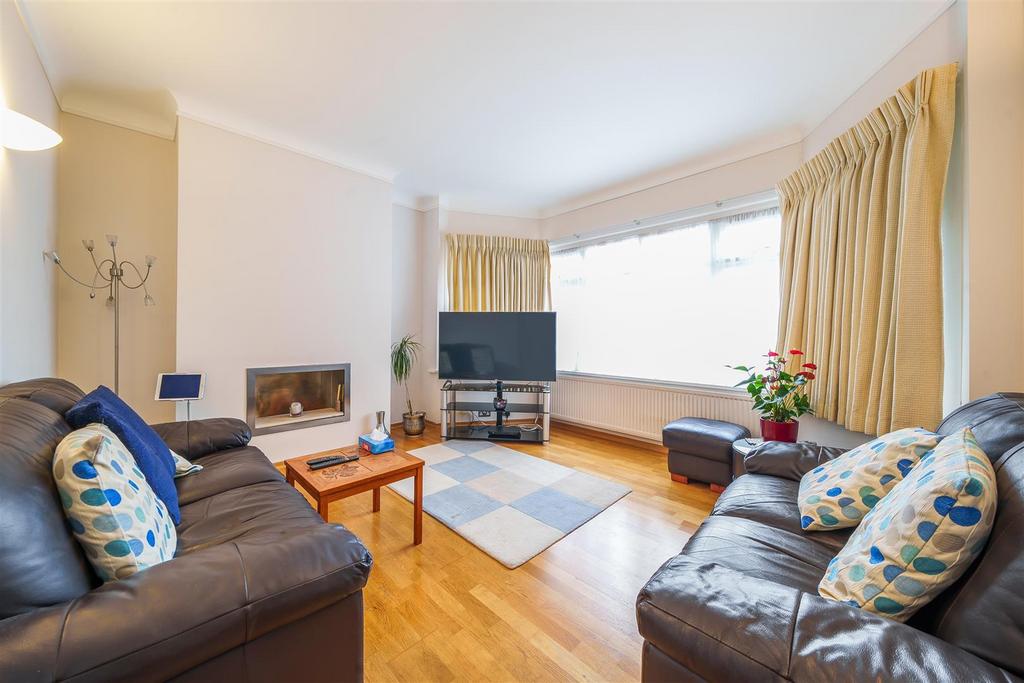 Front Reception Room.jpg