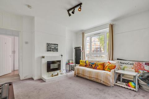 2 bedroom flat for sale, Peckham Road, London, SE5