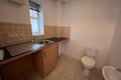 10 Cardinal Close, Birmingham, B17 8EU