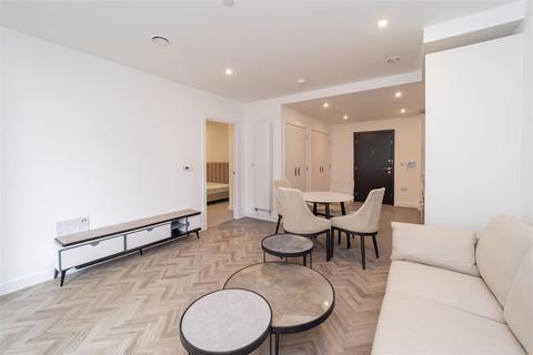 1 bedroom apartment to rent, Skyline Apartments, Makers Yard, London, E3