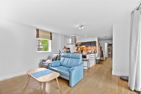 2 bedroom apartment for sale, Lanherne House, The Downs, Wimbledon, SW20