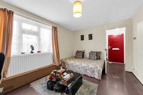 1 bedroom flat for sale, Link Way, Bromley